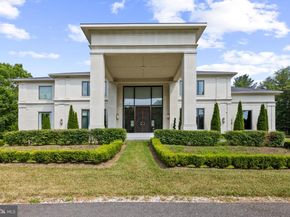 8880 Bradley Boulevard, Bethesda MD 20817