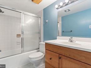 1800 Old Meadow Road 1218, Mclean VA 22102