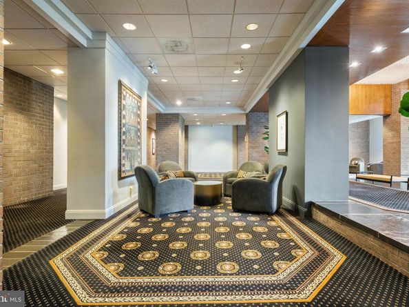 1800 Old Meadow Road 1218, Mclean VA 22102