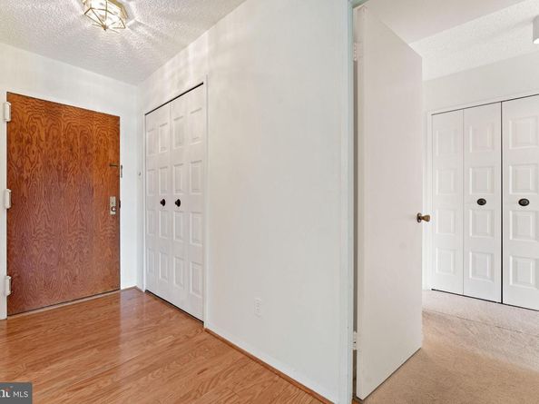 1800 Old Meadow Road 1218, Mclean VA 22102