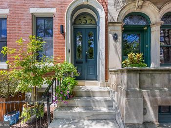 552 N 18TH Street