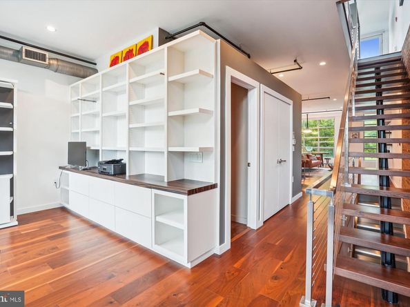 2713 Mount Vernon Avenue, Alexandria VA 22301