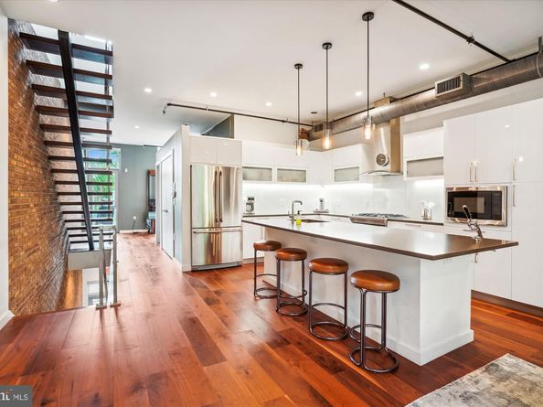 2713 Mount Vernon Avenue, Alexandria VA 22301