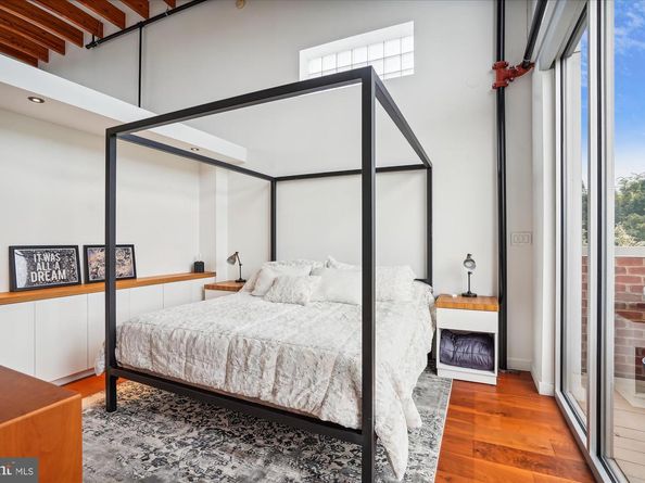 2713 Mount Vernon Avenue, Alexandria VA 22301