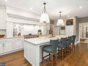 14 Old Cabin Road, Newtown PA 18940