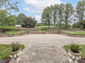 14 Old Cabin Road, Newtown PA 18940