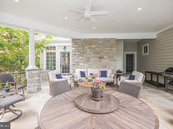 14 Old Cabin Road, Newtown PA 18940