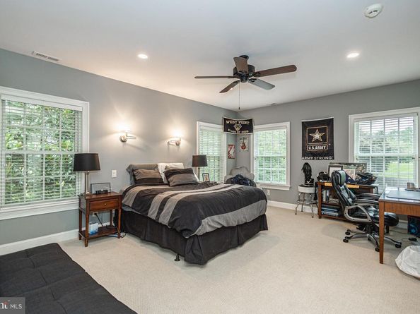 14 Old Cabin Road, Newtown PA 18940