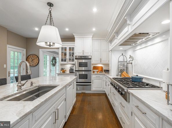 14 Old Cabin Road, Newtown PA 18940