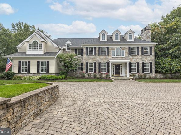 14 Old Cabin Road, Newtown PA 18940