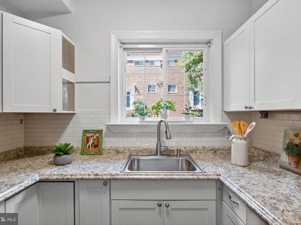 1242 Martha Custis Drive, Alexandria VA 22302