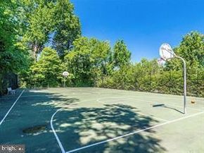 1242 Martha Custis Drive, Alexandria VA 22302