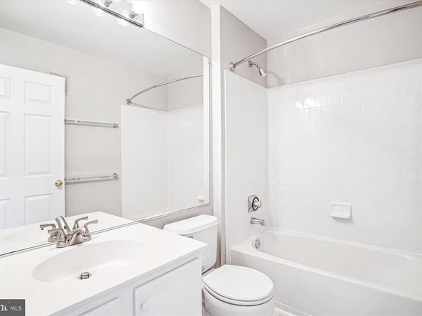45495 Caboose Terrace 302, Sterling VA 20166