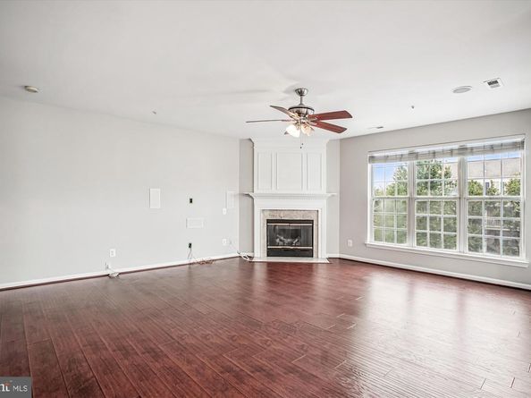 45495 Caboose Terrace 302, Sterling VA 20166