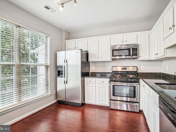 45495 Caboose Terrace 302, Sterling VA 20166