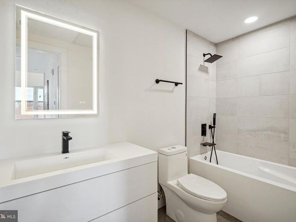1307 Longfellow Street NW 10A, Washington DC 20011