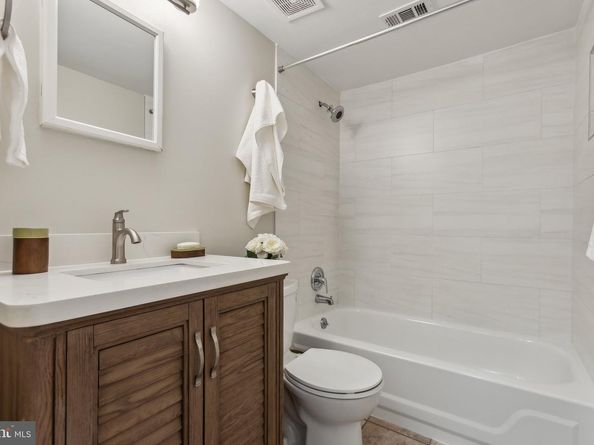 311 7TH Street NE 3, Washington DC 20002