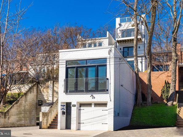 3550 Whitehaven Parkway NW, Washington DC 20007