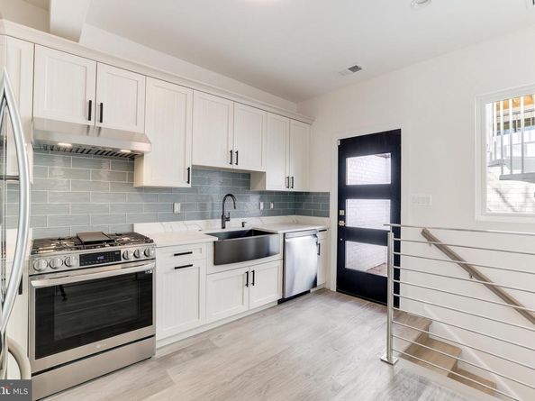 3550 Whitehaven Parkway NW, Washington DC 20007
