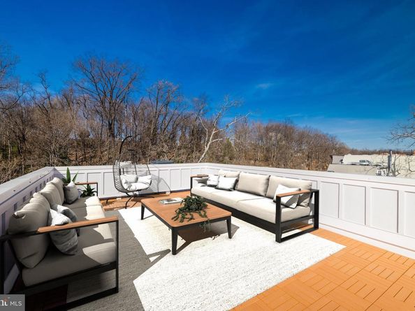 3550 Whitehaven Parkway NW, Washington DC 20007