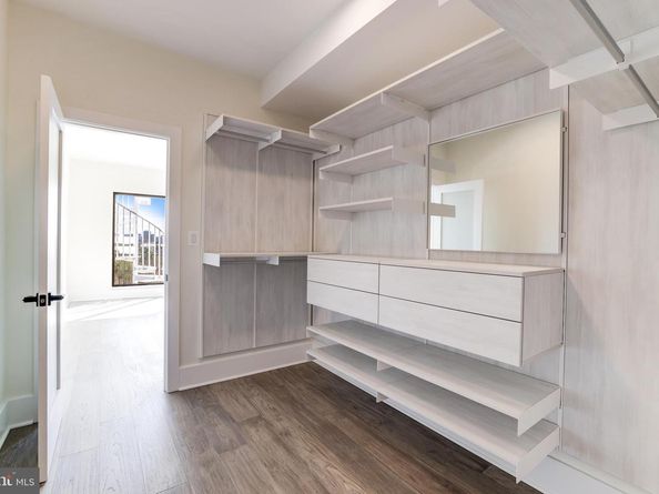 3550 Whitehaven Parkway NW, Washington DC 20007