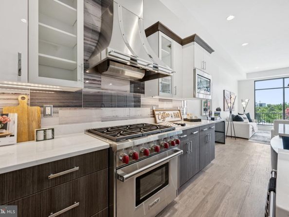 3550 Whitehaven Parkway NW, Washington DC 20007