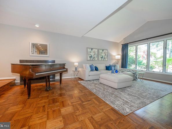 6 W Dartmouth Road, Bala Cynwyd PA 19004