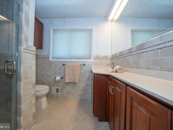 6 W Dartmouth Road, Bala Cynwyd PA 19004