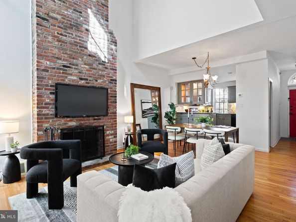 1214 Pine Street, Philadelphia PA 19107