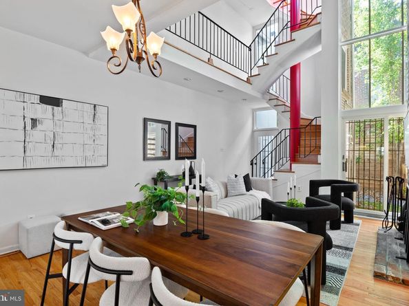1214 Pine Street, Philadelphia PA 19107