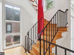 1214 Pine Street, Philadelphia PA 19107
