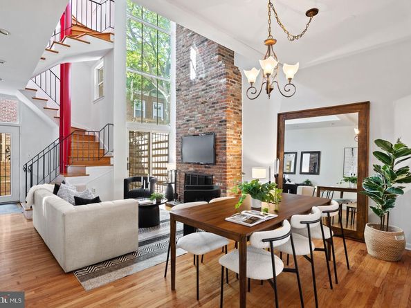 1214 Pine Street, Philadelphia PA 19107