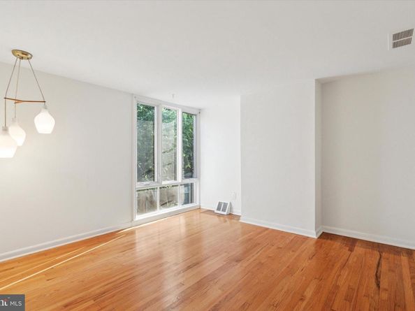 1214 Pine Street, Philadelphia PA 19107