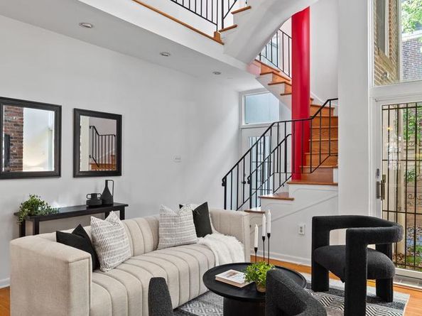 1214 Pine Street, Philadelphia PA 19107