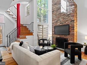 1214 Pine Street, Philadelphia PA 19107