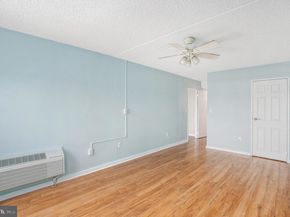 200 Lombard Street 623, Philadelphia PA 19147
