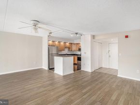 200 Lombard Street 623, Philadelphia PA 19147