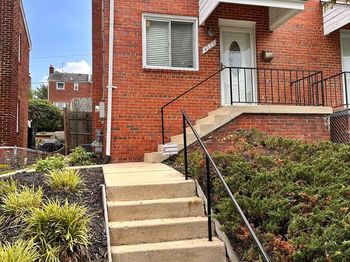 4227 H Street SE