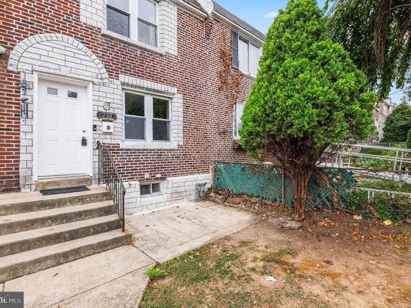 230 W Washington Avenue, Clifton Heights PA 19018