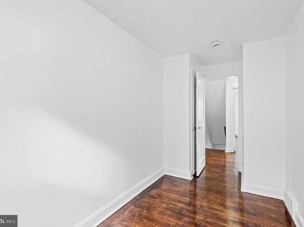 230 W Washington Avenue, Clifton Heights PA 19018