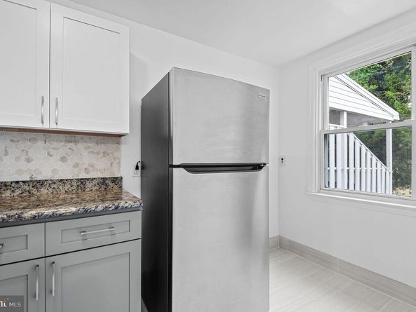 230 W Washington Avenue, Clifton Heights PA 19018