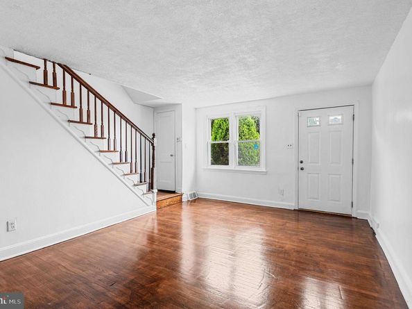 230 W Washington Avenue, Clifton Heights PA 19018
