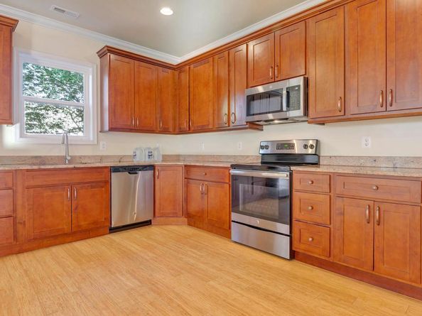 1337 Maple View Place SE, Washington DC 20020