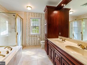 2160 Huntingdon Road, Huntingdon Valley PA 19006