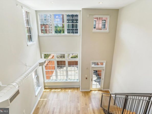 1610 N Queen Street 211, Arlington VA 22209