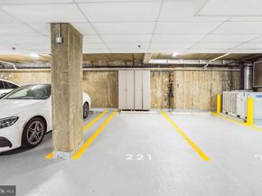 1610 N Queen Street 211, Arlington VA 22209