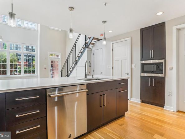 1610 N Queen Street 211, Arlington VA 22209
