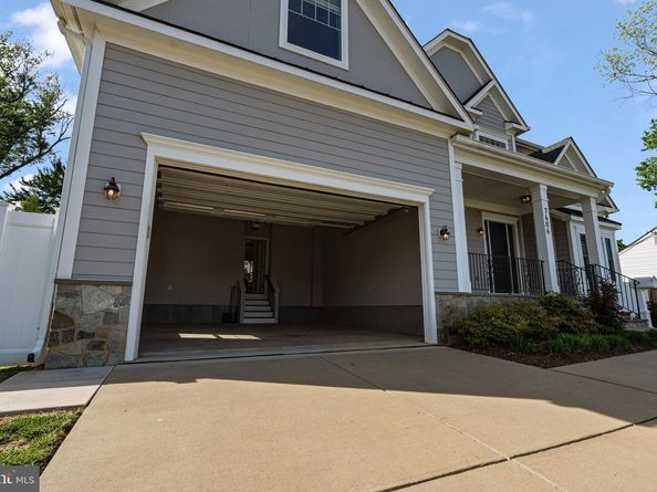 7606 Leonard Drive, Falls Church VA 22043