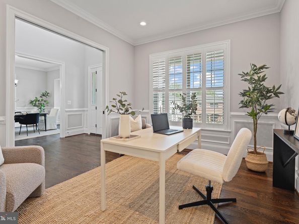 7606 Leonard Drive, Falls Church VA 22043