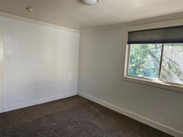 2844 Hartford Street SE 301, Washington DC 20020